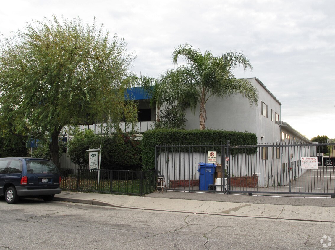 Building Photo - Corteen Apartments