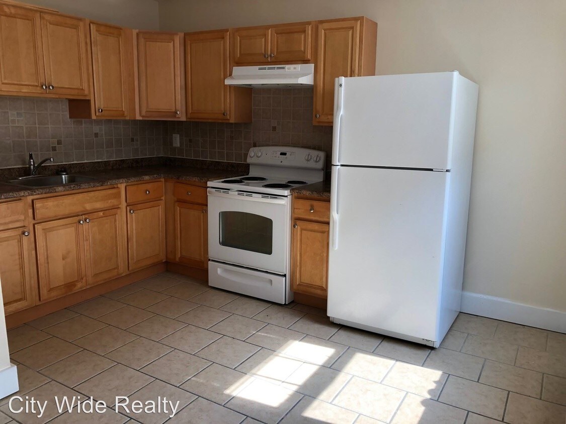 Foto principal - 241 W Queen Ln