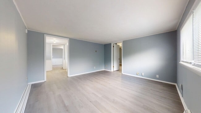 Building Photo - 447-449 Cline