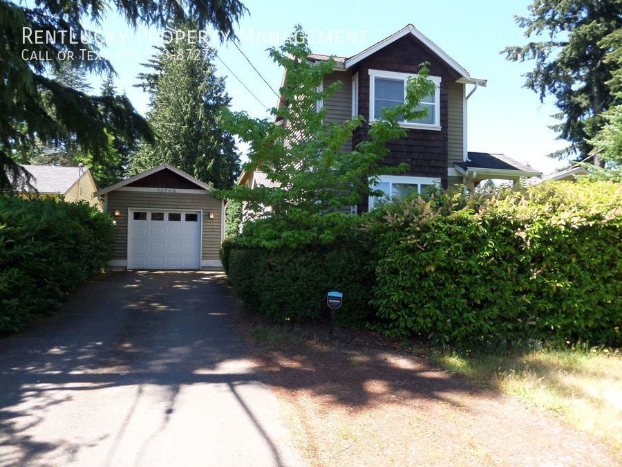 Primary Photo - Great 3-Bedroom Home in Fantastic Seattle ...