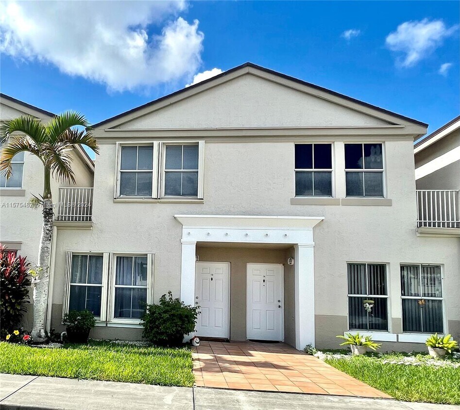 Foto principal - 9203 Fontainebleau Blvd