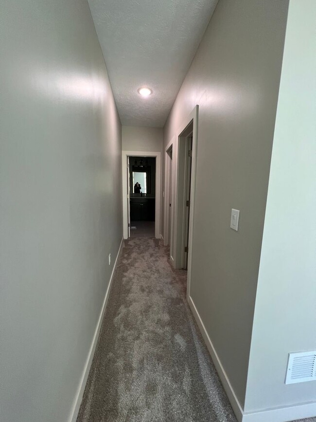 Building Photo - NEW! Luxury 3 Bedroom in Midtown