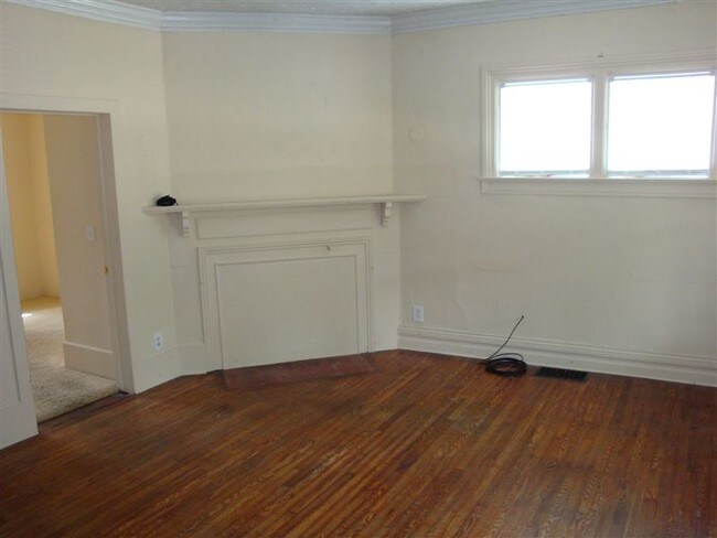 Building Photo - 125 N Summit St