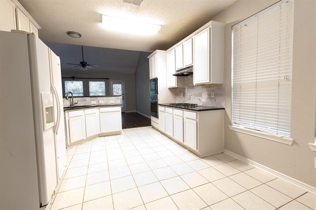 Building Photo - 9804 Hickory Hollow Ln