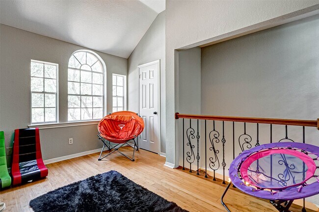 Foto del edificio - 14 Bradford Cir