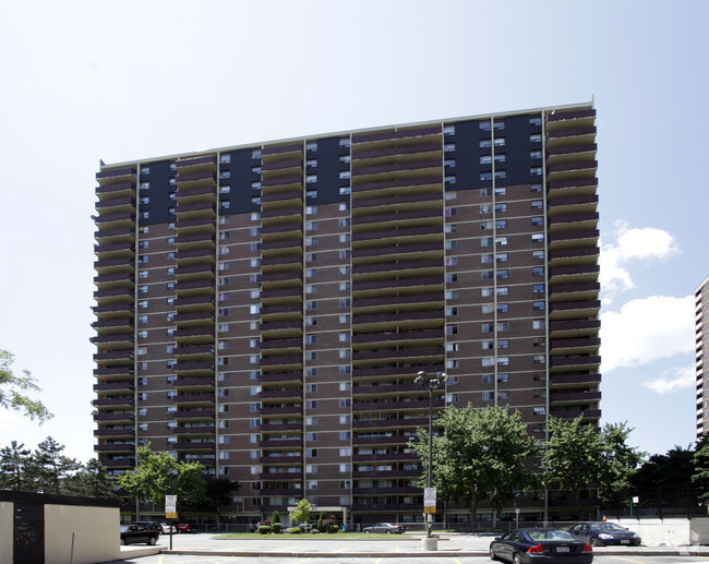 Primary Photo - Dentonia Court