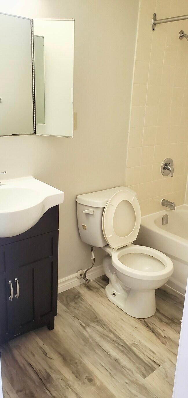 Photo du bâtiment - 40 Mcgee Ave