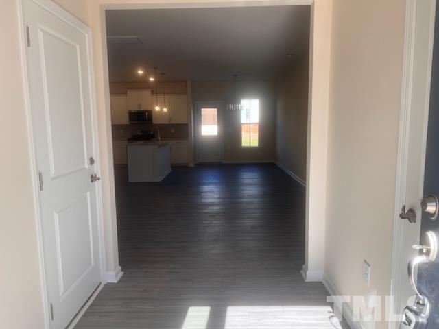 Foto del edificio - 376 Glen Clova Dr