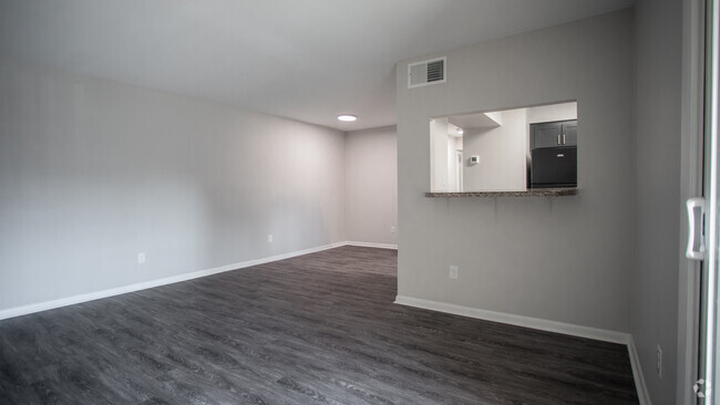 2BR,1BA,-950SF - The Grove