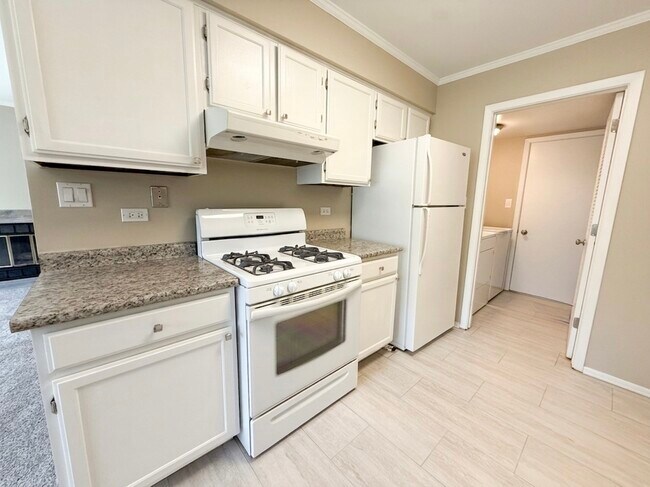 Foto del edificio - 1344 Barclay Ln