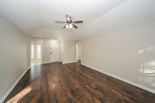 Foto del edificio - 5411 Corner Oak Dr