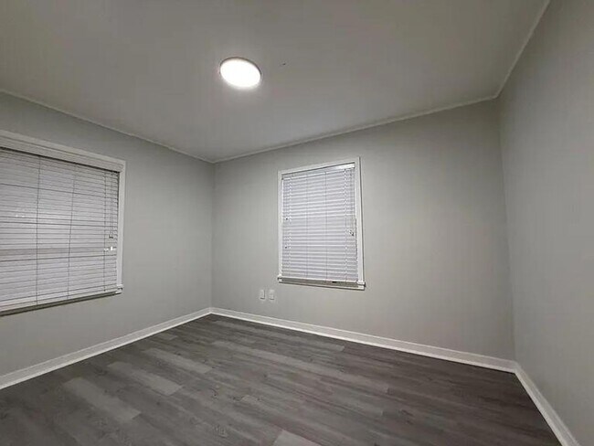 Foto del edificio - Fresh, Bright & Move-In Ready on Willow Lane!