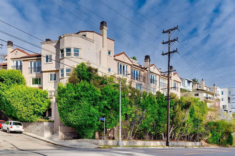 Primary Photo - 3401 Barham Blvd