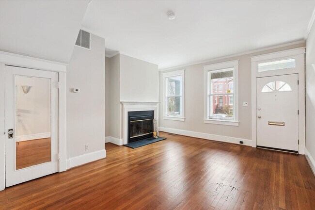 Photo - Newly Renovated: 4 Bed 2 Bath on 5th Stree... House