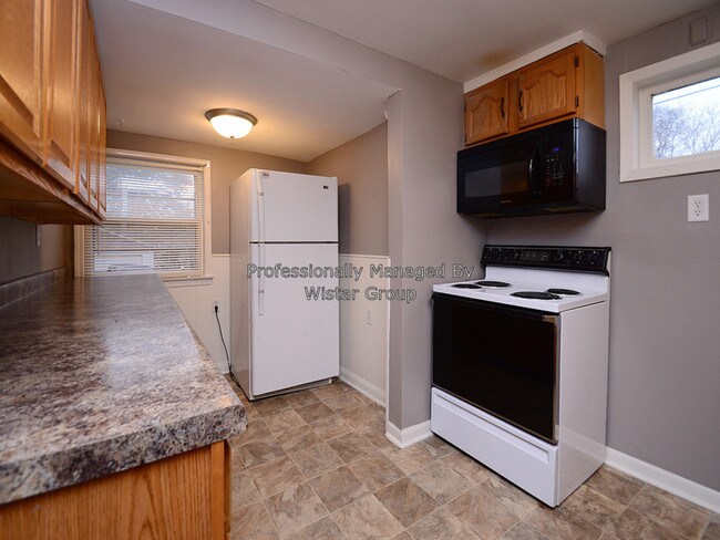 Building Photo - 2910 N 65th St