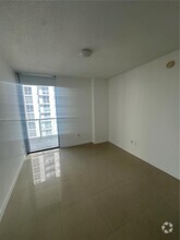 Building Photo - 1050 Brickell Ave