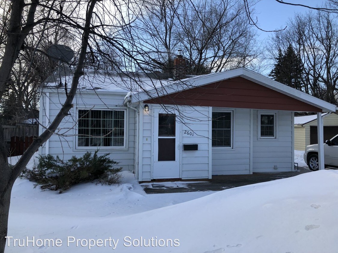 Foto principal - 2601 6th Ave N