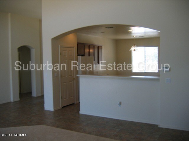 Building Photo - 13870 E Via Valderrama