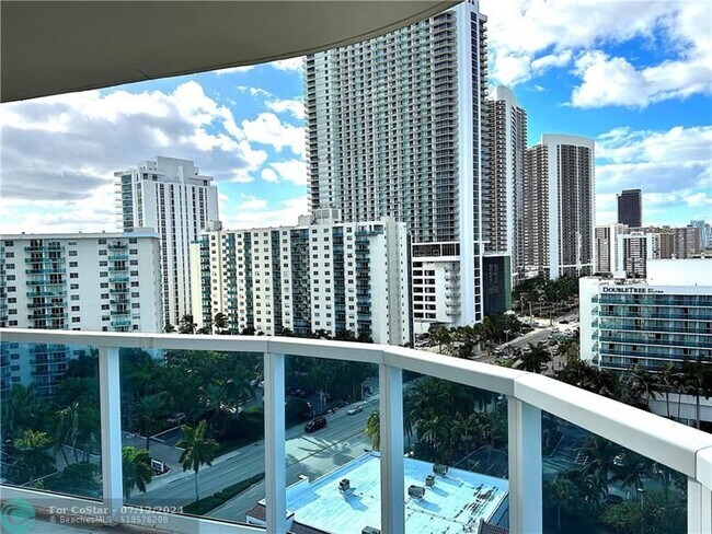 Building Photo - 3800 S Ocean Dr