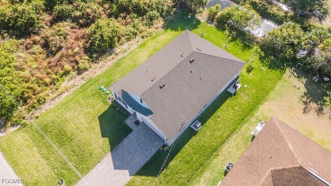 Foto del edificio - 553 Kingsbury Ln