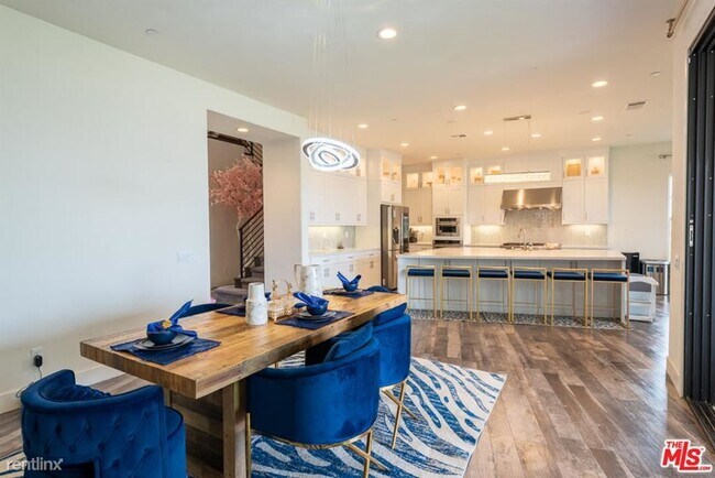 Foto del edificio - 5 br, 5.5 bath House - 21132 W Citylights Dr