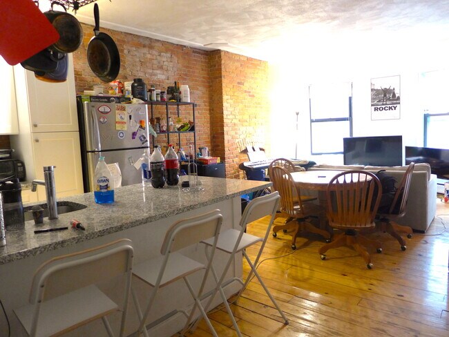 Building Photo - 588 Columbus Ave