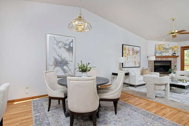 Foto del edificio - 4 Bedroom Patio Home in West Fort Collins