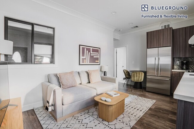 Foto del edificio - 715 Everett Ave