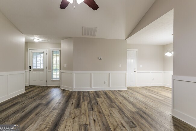 Foto del edificio - 1634 Riverview Ct