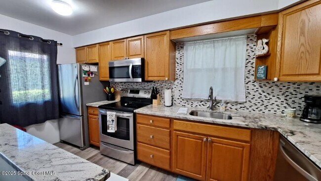 Foto del edificio - 5600 N Banana River Blvd
