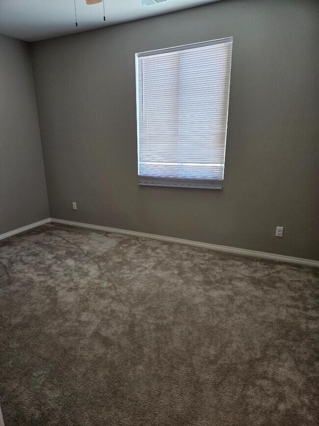 Foto del edificio - 11589 Weir Wy