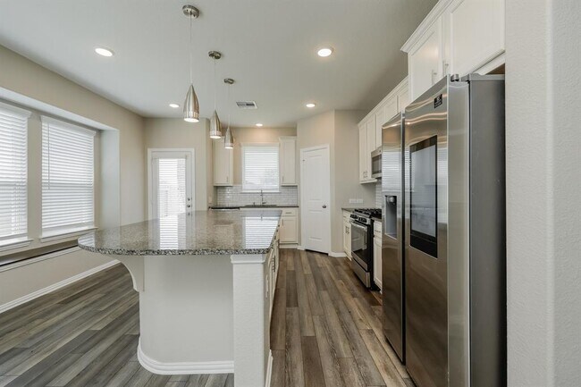Foto del edificio - 29884 Dovetail Blf Ln