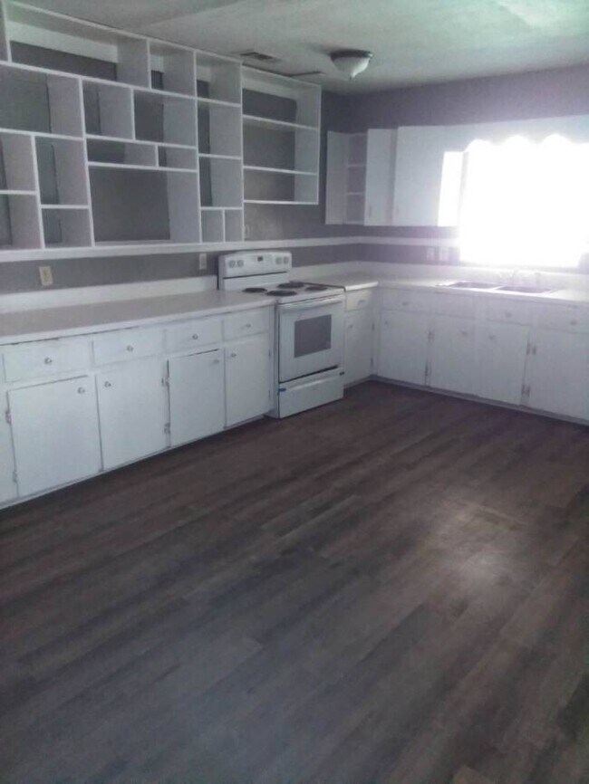 Foto del edificio - 2976 Woodside Dr