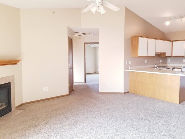 Foto del edificio - 560 Penn Ct