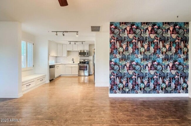 Foto del edificio - 1430 E Meadowbrook Ave
