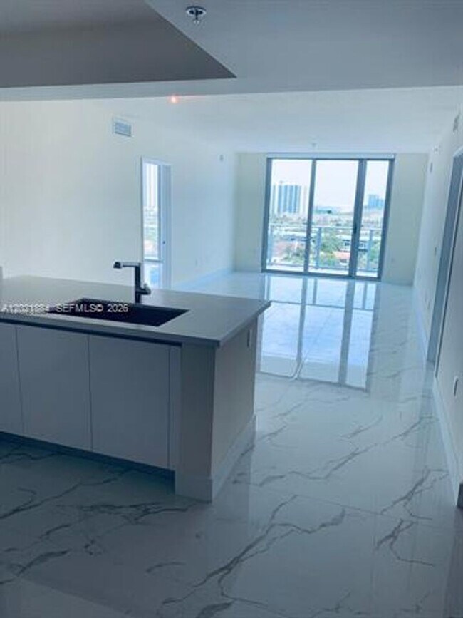 Building Photo - 330 Sunny Isles Blvd