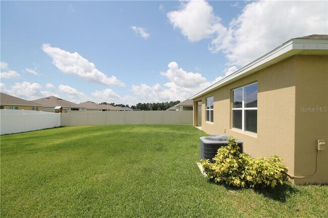 Building Photo - 9727 Pepper Tree Trail