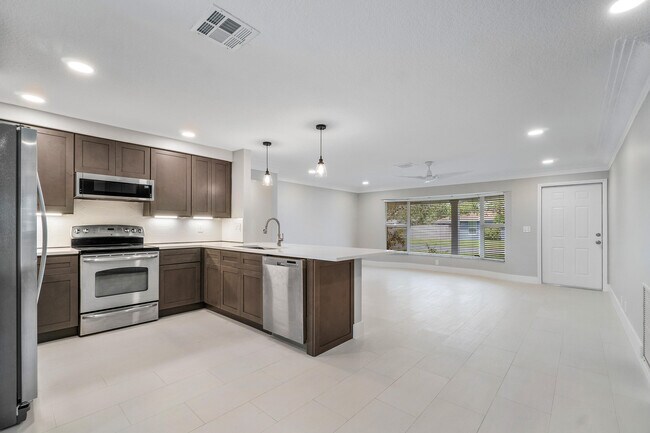 Foto del edificio - 2302 SW 10th St