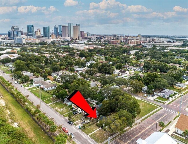 Foto del edificio - 1144 W La Salle St