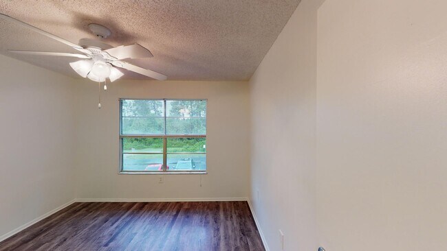 Interior Photo - Lakewood Place