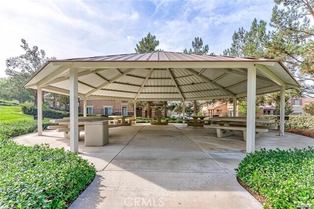 Building Photo - 3285 Ledgewood Cir