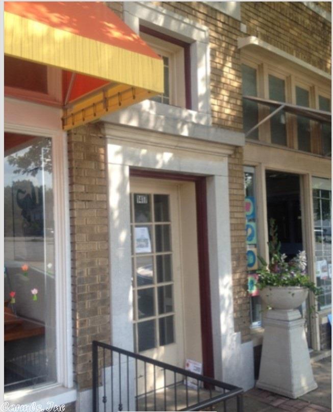 Primary Photo - 1417 Main St