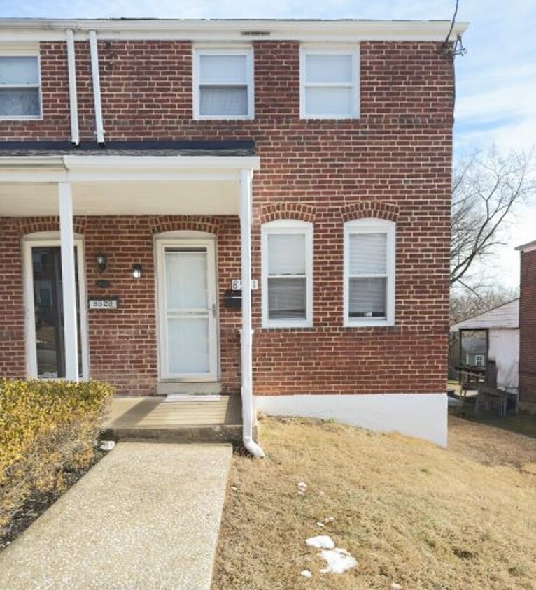 Foto principal - Fully renovated Three-Bedroom In Baltimore