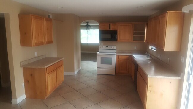 Foto del edificio - Nice 3 bedroom home ready for immediate move in.