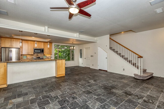 Interior Photo - Brownstone Manor