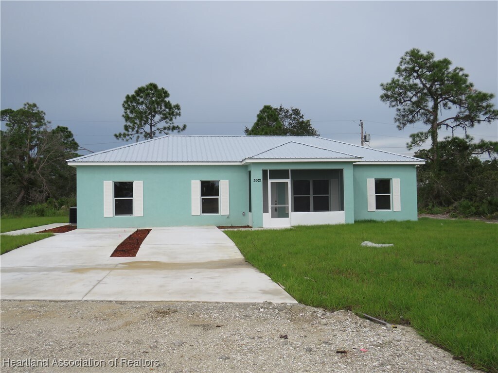 Primary Photo - 3321 Albatross Ave
