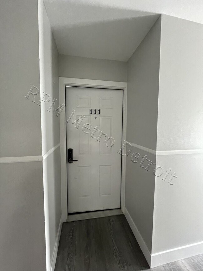 Foto del edificio - 22148 Dante St