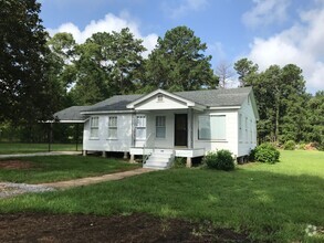 Building Photo - 21046 US-167