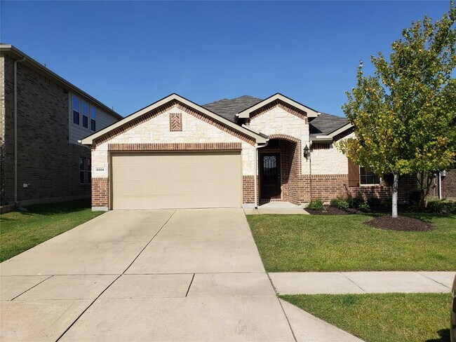 Foto del edificio - 5008 Texana Dr