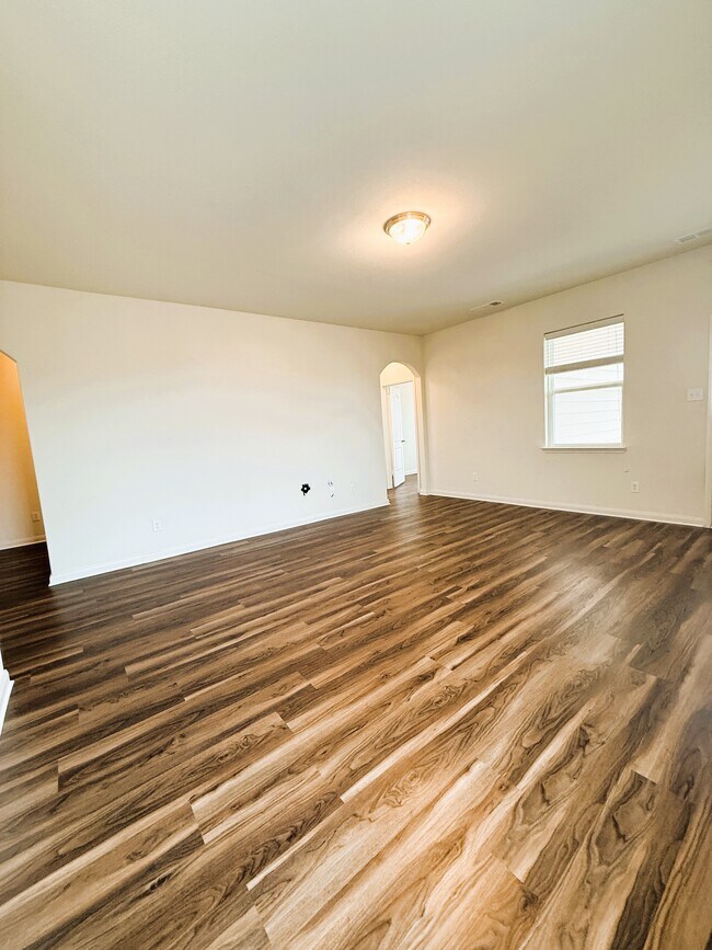 Foto del edificio - 120 Rushmore Ln